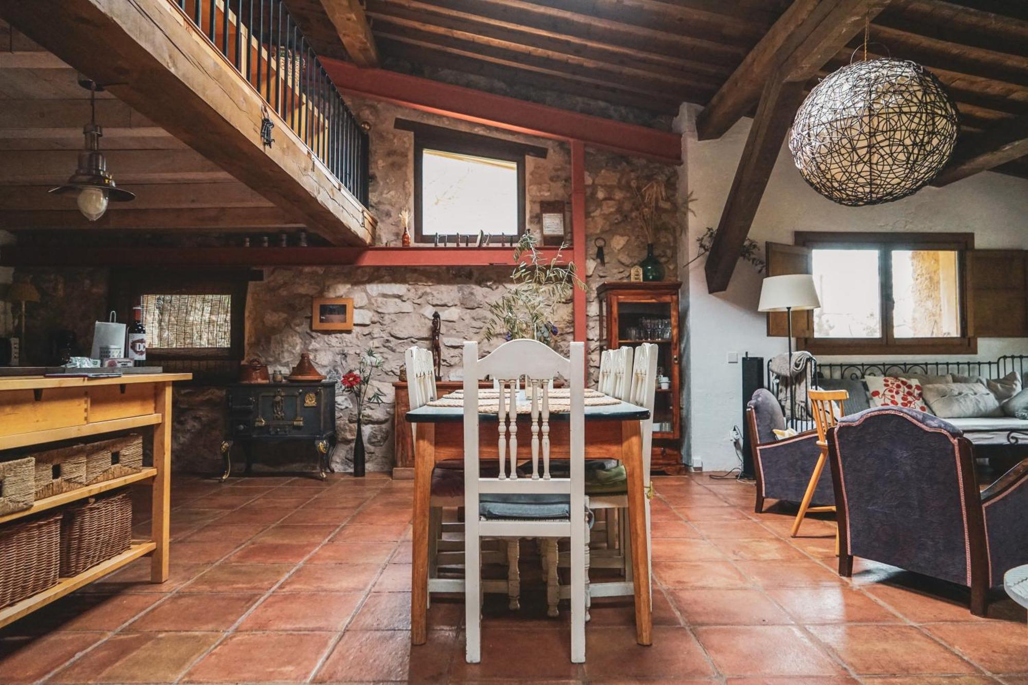 בית הארחה Aragosa 	Casa Corazon De Piedra En El Rio Dulce מראה חיצוני תמונה